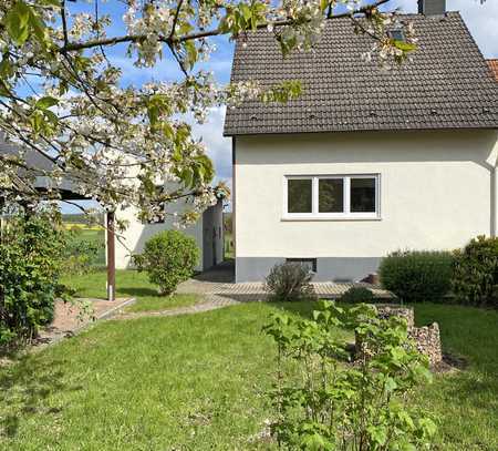 POCHERT IMMOBILIEN - Schönes, renoviertes Einfamilienhaus mit Sonnengarten