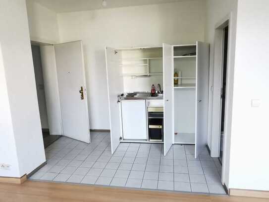 1 Raum-Appartement, ca. 30 m², hell und freundlich, mit Singl-Küche und Waschmaschine