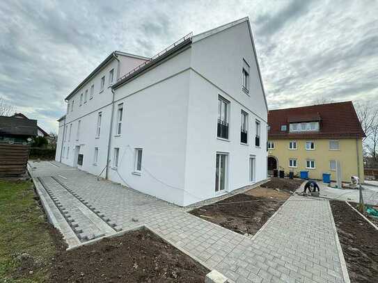 Einzigartige Penthouse-Wohnung in zentraler Lage – moderner, lichtdurchfluteter Neubau