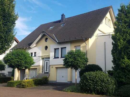 Sehr schöne 3,5 Zi-Wohnung mit Südterrasse in Arnsberg-Neheim, Niedrigenergiehaus