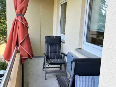 Geschmackvolle und geräumige Wohnung mit zwei Zimmer sowie Balkon und Einbauküche in Mainz