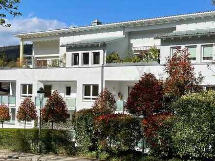 Gemütliche 3 Zimmer Wohnung mit Loggia zw. Kurpark und Festspielhaus.