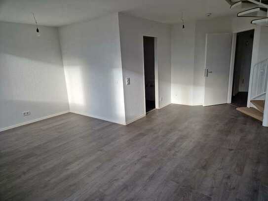 Renovierte 2-Zimmer-Maisonettewohnung in Frankfurt-Niederrad
