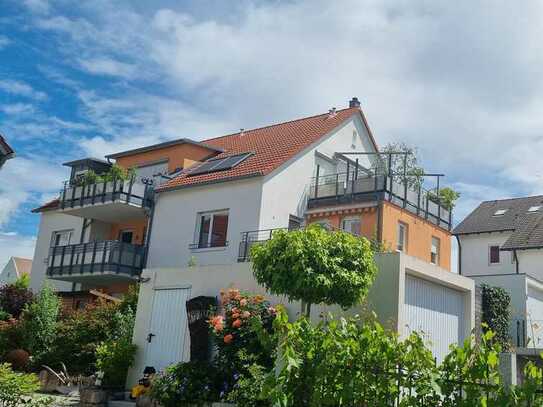 Top Lage! Helle schöne 3-Zimmer Wohnung mit großem Balkon und tollem Blick über Pfaffenhofen/Ilm