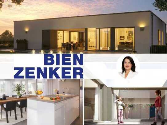 NEUBAU mit BIEN-Zenker -LUXURIÖSER FLACHDACHBUNGALOW MIT ATRIUM