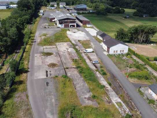 Großes Gewerbegrundstück mit Wohnhaus in Sohren unmittelbare Nähe Flughafen Hahn !