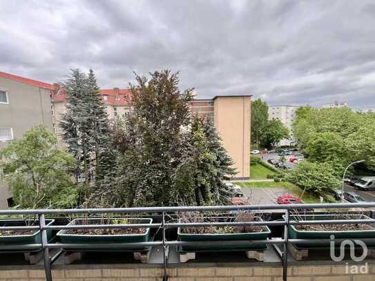 Bezugsfreie Zwei-Zimmer-Wohnung mit großem Balkon in Tempelhof/Kreuzberg unweit Viktoriapark