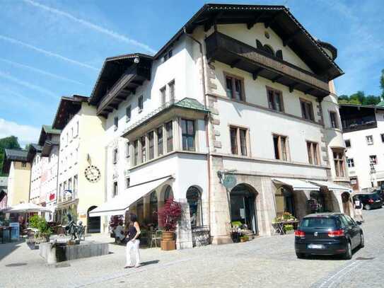 Repräsentatives Ladenlokal im historischen Marktplatz von Berchtesgaden