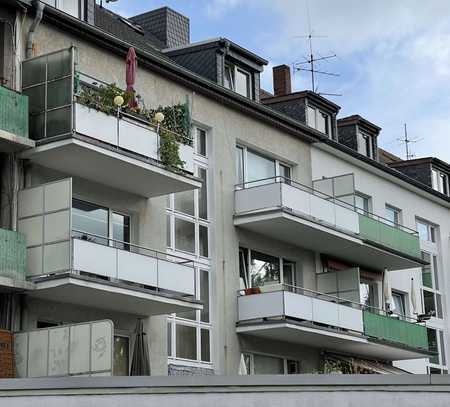 Mehrfamilienhaus mit 7 Wohnungen und 2 Gewerbeeinheiten in sehr guter Krefelder Innenstadt Lage!!