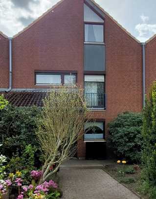 Provisionsfrei! Tolles Reihenhaus in Braunschweig-Stöckheim mit Dachterrasse in beliebter Wohngegend