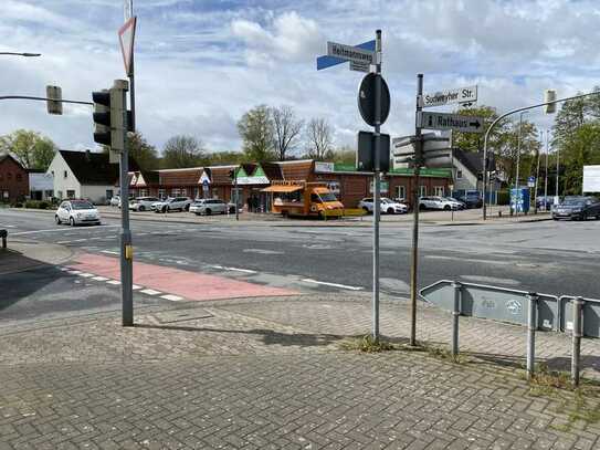 Stellplatz für Imbisswagen / Foodtruck an stark frequentierter Ampelkreuzung in Weyhe