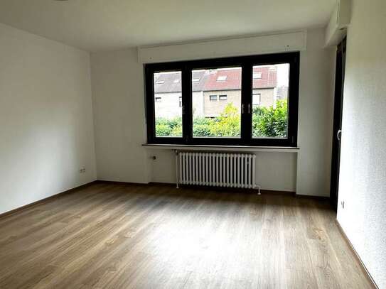 Renovierte 3-Zimmer-Wohnung mit Balkon an der Merheimer Heide