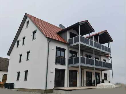 sofort beziehbar!! Neuwertige Erdgeschoßwohnung mit Garten und Carport in Oberschönegg