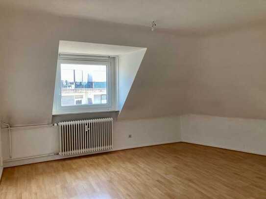 Helle, nette 3-Zimmer-Wohnung im Dachgeschoss in Darmstadt