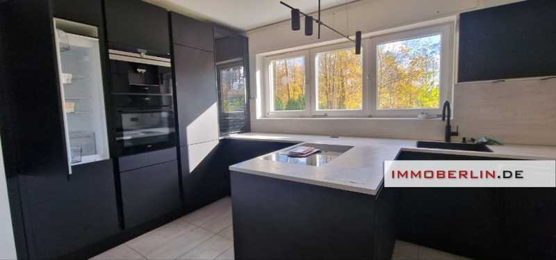 IMMOBERLIN.DE - Stilvoll kernsanierte Doppelhaushälfte zwischen Golfplatz Gatow & Havel