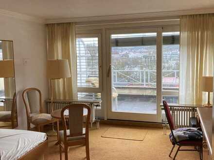 Möbliertes 1-Zimmer-Apartment mit EBK und Balkon - ab sofort!