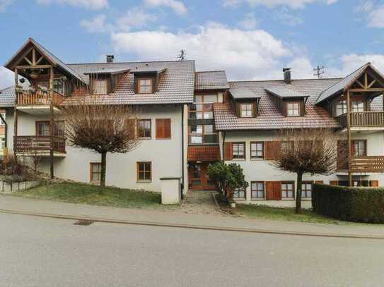 Schöne, helle 4-Zimmer-Wohnung mit Balkon und Garage in guter Lage