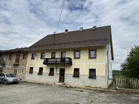 Hofstelle mit Abrisshaus in Landshut/Münchnerau