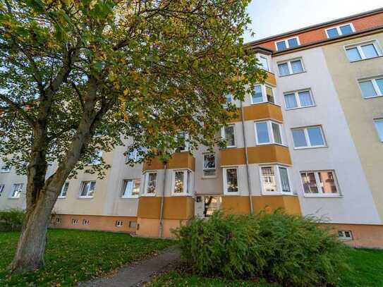 Leerstehende 2-Raum-Eigentumswohnung mit Balkon und Stellplatz