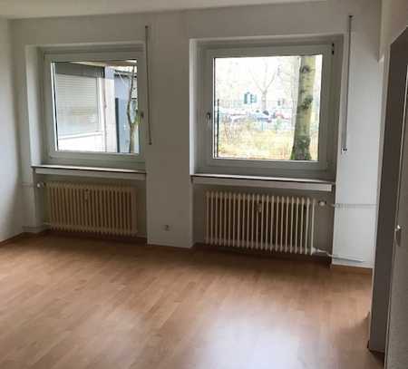 Helle 2-Zimmerwohnung (45,28 qm) im EG mit Balkon