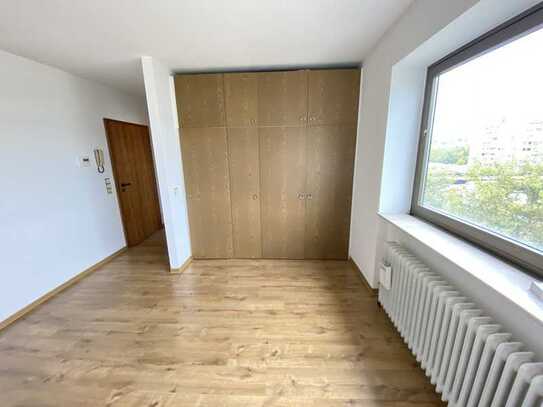 KL - Ost, 1 Zimmer Appartement mit Aufzug, Pantryküche, Tageslichtbad