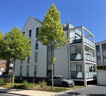 Moderne Neubau-Zwei-Zimmerwohnung mit eigenem Gartenteil