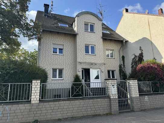 M'GLADBACH MÜLFORT ERDGESCHOSS-WOHNUNG MIT TERRASSE!