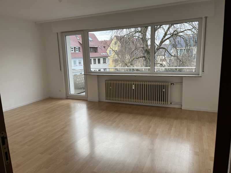 Attraktive 2-Zimmer Wohnung mit EBK und Balkon in Stuttgart