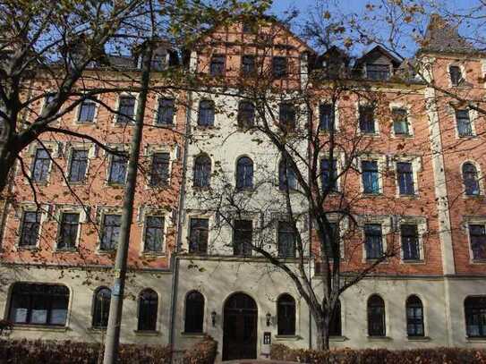 Große 3 Raum Wohnung mit Aufzug für eine kleine Familie zu vermieten