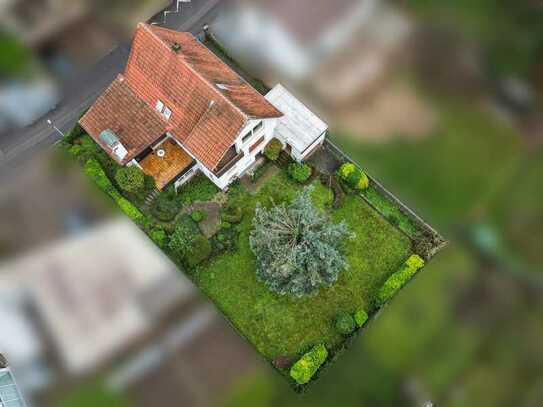 Einfamilienhaus mit schönem Grundstück in Weinheim-Lützelsachsen