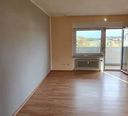 3-Zimmer-Wohnung mit Balkon - auf der Sonneninsel Dobel