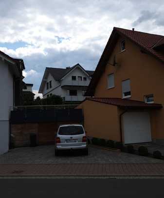 Neuwertige 3-Zimmer-Dachgeschosswohnung mit Balkon in Erbach