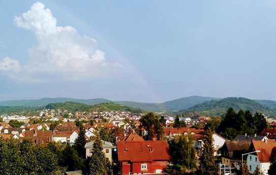 Schöne, helle 2-Zimmer-Wohnung mit Balkon und schönem Ausblick