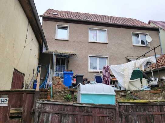 Sanierungsbedürftiges Einfamilienhaus