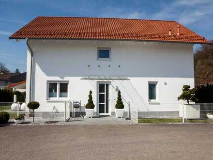Modernes Einfamilienhaus mit wunderschönem Garten in ruhiger Siedlungslage - Provisionsfrei