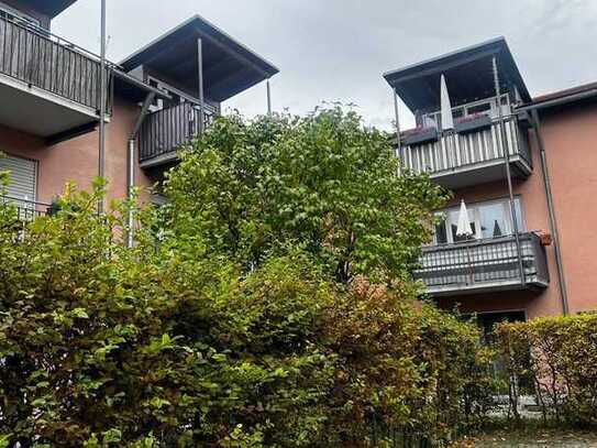 Moderne und leerstehende 3-Zimmer Wohnung in ruhiger Lage – in Neufahrn bei Freising