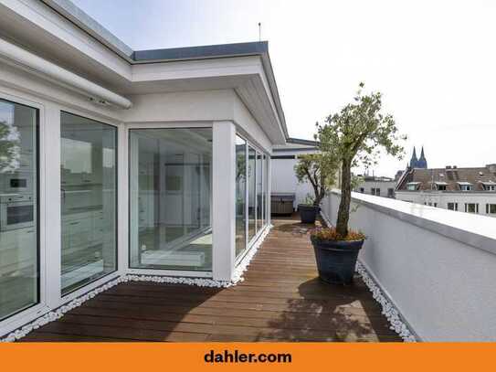 Luxuriöses Penthouse mit Jacuzzi und Domblick