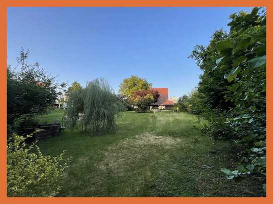 Großes Bauernhaus mit Ausbaupotenzial und sehr großem Garten in zentraler Lage