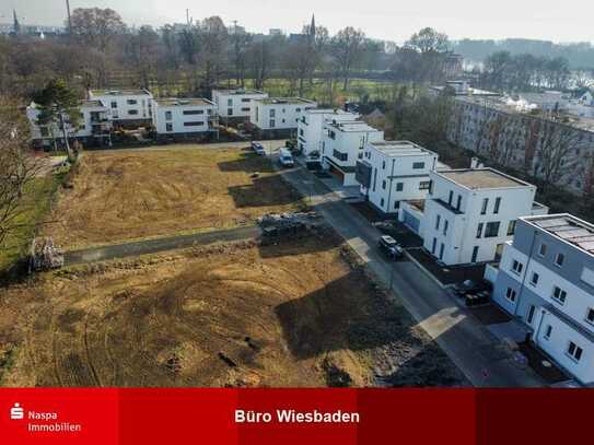 Wiesbaden-Biebrich: Exklusives Baugrundstück in Traumlage mit Rheinnähe!
