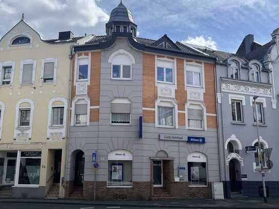 Historisches Wohn- und Geschäftshaus mit Jugendstilfassade im Herzen von Siegburg