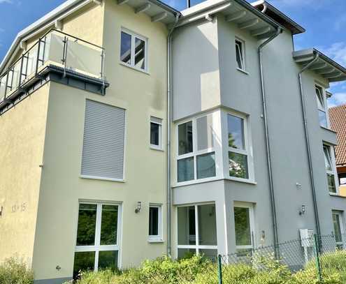 Moderne 3 Zimmer Wohnung mit Balkon und Burgblick