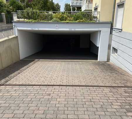 Tiefgaragenstellplatz in Hangelar zu vermieten!