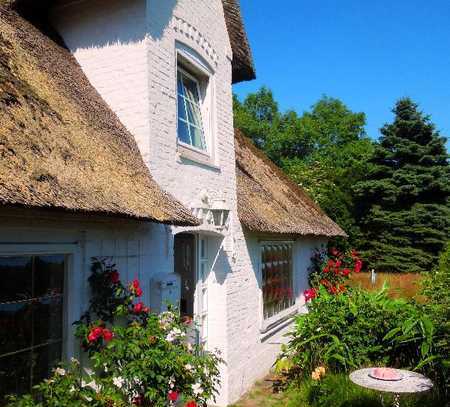 Freistehendes Einfamilienhaus unter Reet vor den Toren Sylt´s !