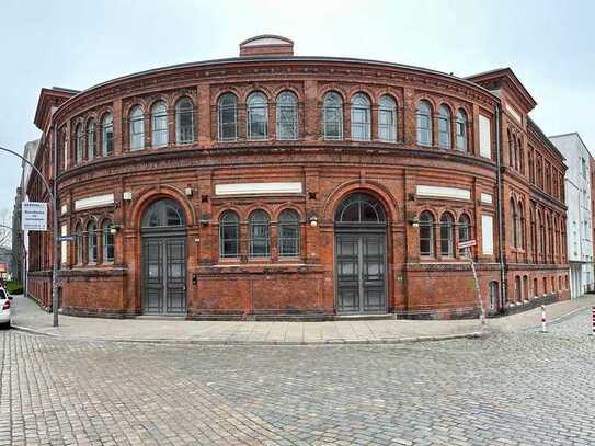 Wohnen und Arbeiten ! Helle Loft-Fläche im historischen Thedebad !