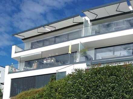 Stilvolle, geräumige 3-Zimmer-Penthouse-Wohnung mit Balkon und EBK in Dettenhausen