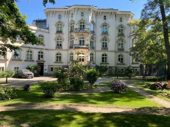 Büro/ Praxis in der schönsten Villa Leipzigs - auf Wunsch teilmöbliert