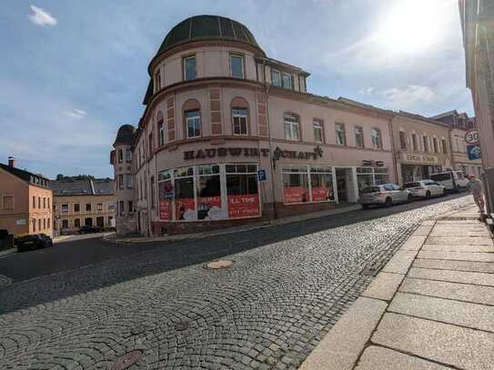 Preiswerte 4 Raumwohnung mit Gestaltungspotenzial im Herzen von Markneukirchen