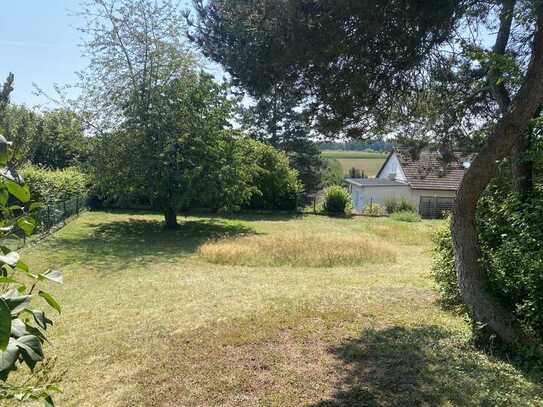 Weitsicht inclusive, schönes EFH mit tollem Garten in Sachsen