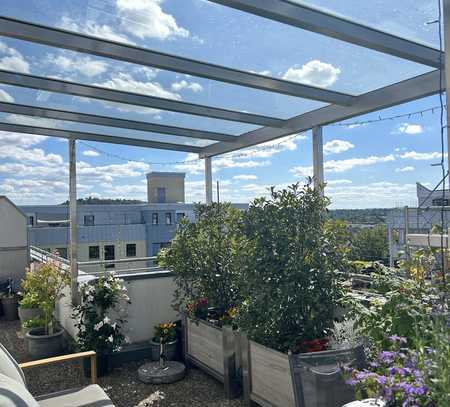 Helle Penthouse-Wohnung mit zwei überdachten Terrassen