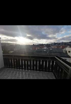 Stilvolle 3-Zimmer Wohnung mit Garage, Balkon, Top Lage, Beste Aussicht. !!!Ohne Makler!!!